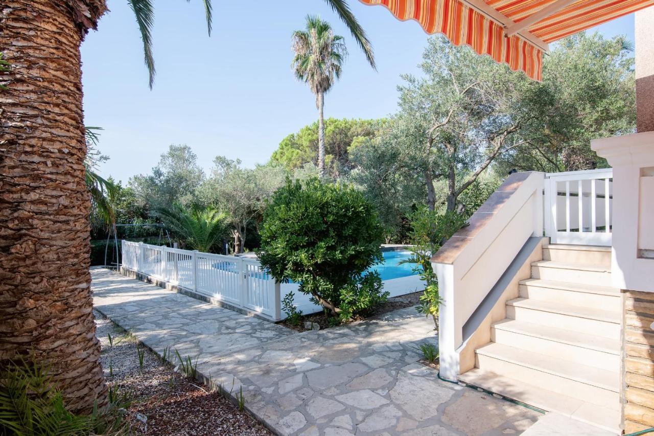 Beach Boy & Pool Girl Apartments Vir Esterno foto