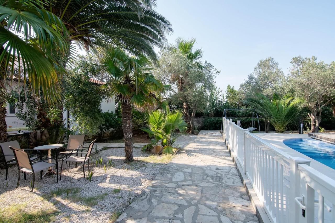 Beach Boy & Pool Girl Apartments Vir Esterno foto